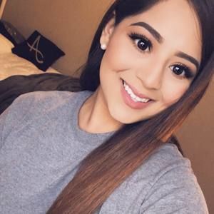 Meet your Posher, Aracely